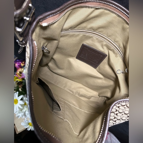 Coach Purse Small print Tote, Bag, crossbody Suede Leather - Picture 13 of 13